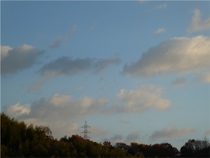 青空　早朝　ウォーキング　　廿日市市