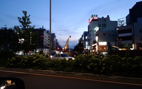 福井駅前広場/恐竜モニュメント