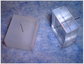 石英ガラスのΦ0.3のロング孔加工 Φ0.3×9mm貫通孔