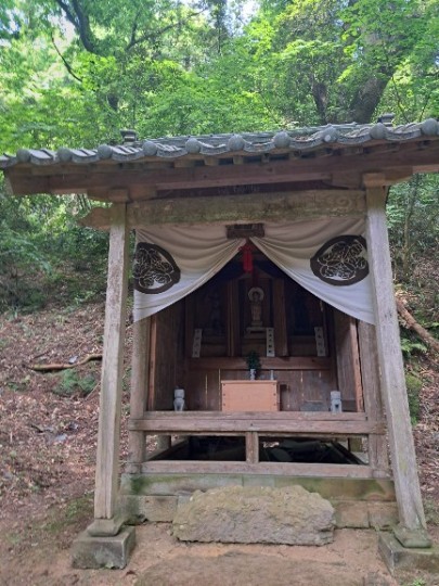 畝畦寺うねでら)