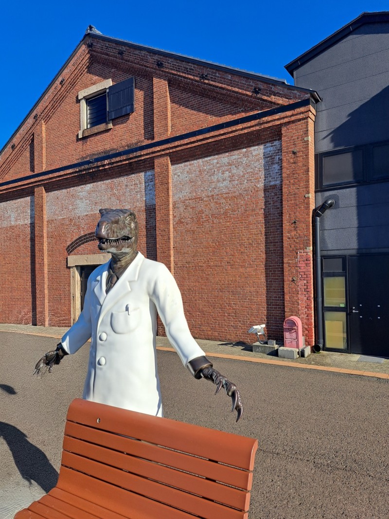 敦賀赤レンガ倉庫/恐竜博士