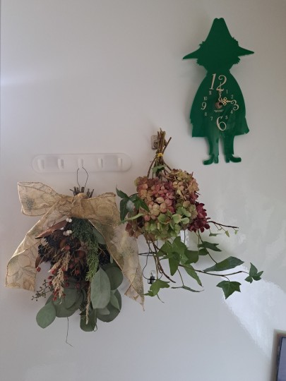 秋色アジサイのスワッグ