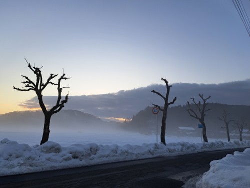 冬の風物詩/モヤと夕焼け