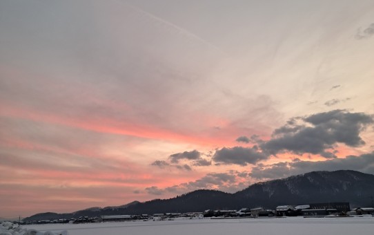 雪と茜色の空/冬景色