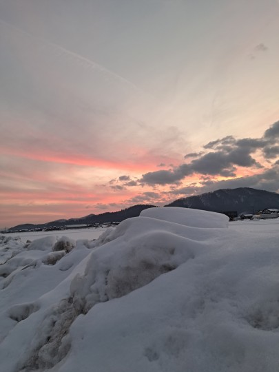 冬景色/雪山と茜色の空