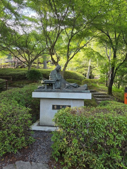 石山寺/紫式部像