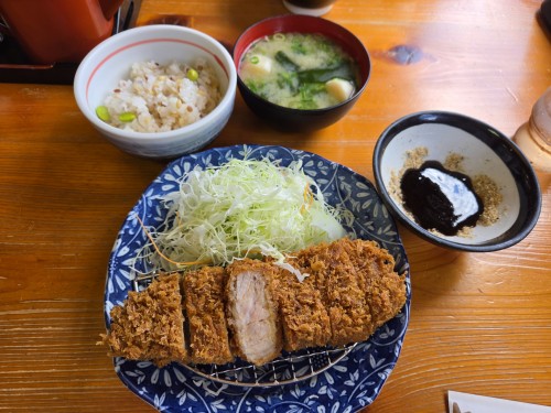 かつ義の熟成ローストンカツ定食