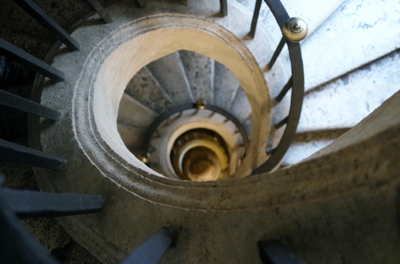 サンタ・マリア・マッジョーレ教会の螺旋階段