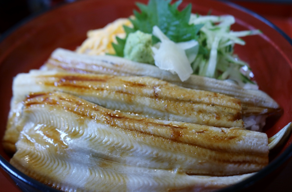 松島　旬海のアナゴ丼